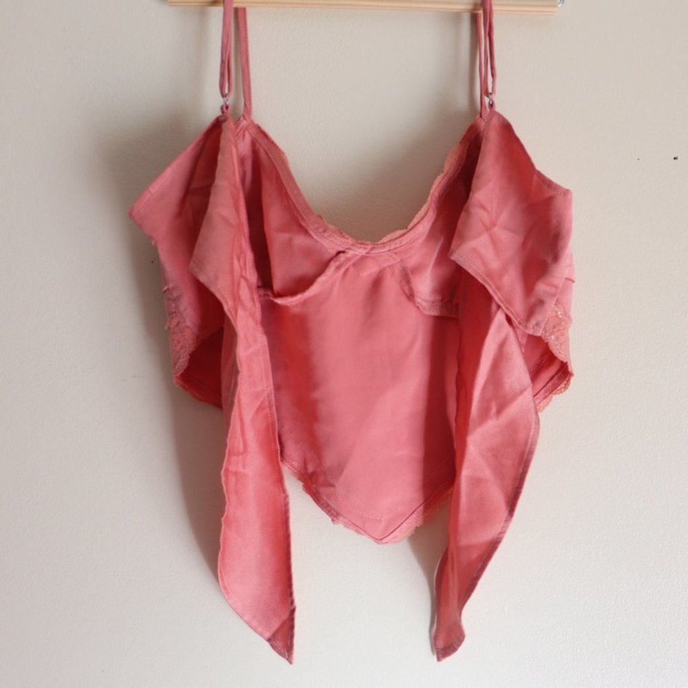 SOLD Forever 21 Pink Lace Satin Bandana Top Size S - Picture 4 of 4